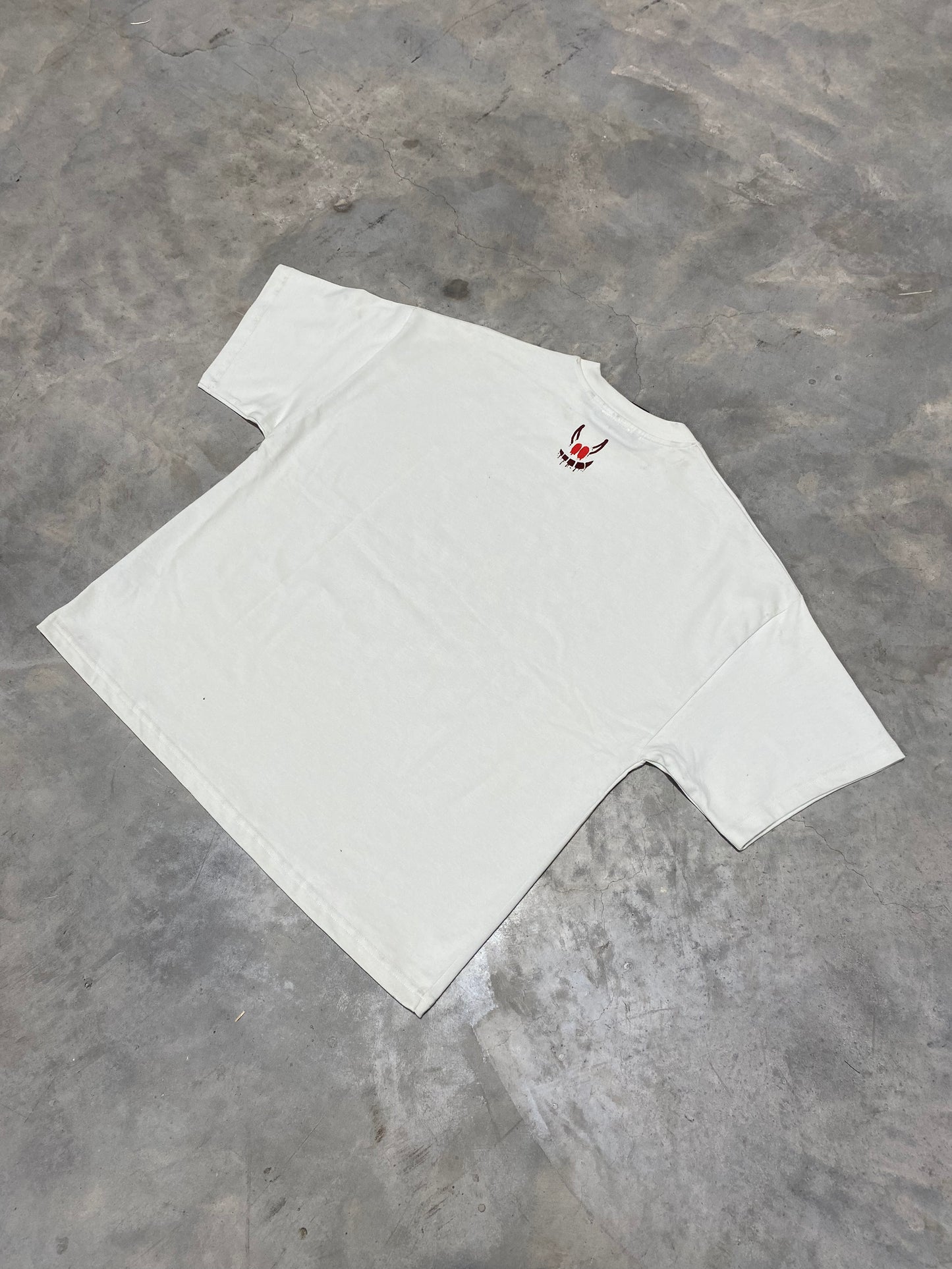 Illegal Boxy Tee Vintage White - Limited Edition 1312 <3